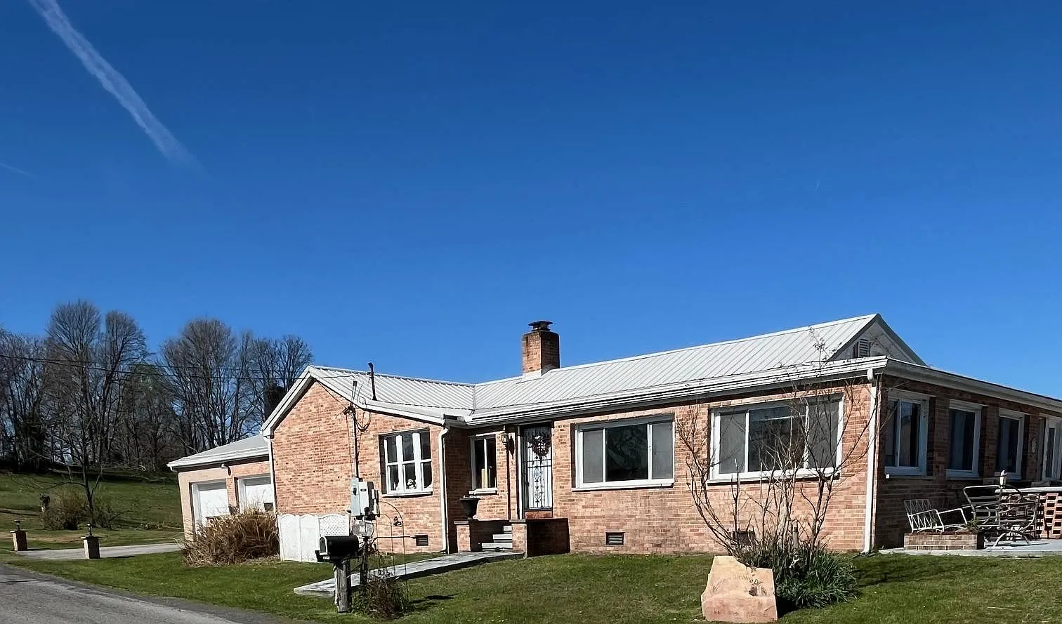 4460 Widen Dille Rd photo 1