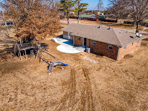 4th image of 4 Rock Creek Dr
