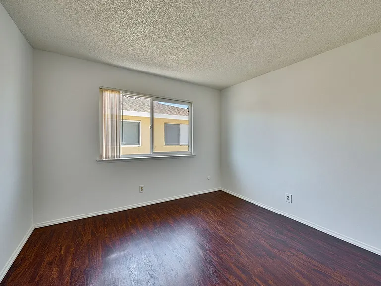 7424 Franklin Blvd #3 — Photo 17