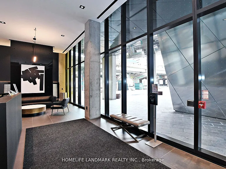 21 Lawren Harris Sq #618 — Photo 14