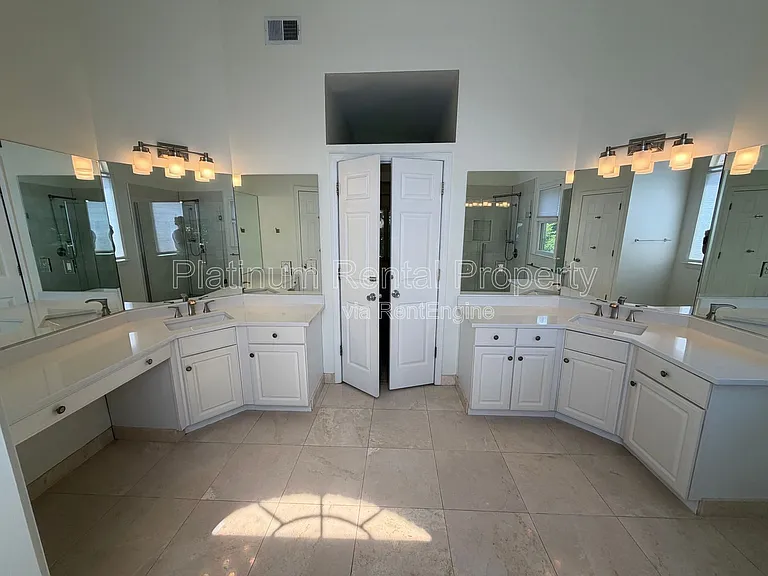 5975 Waterford Pl — Photo 21
