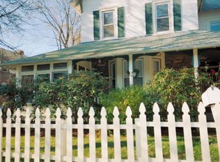 304 N Essex Ave, Narberth, PA
