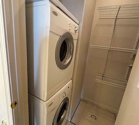 3rd image of 535 Warren Ct #1