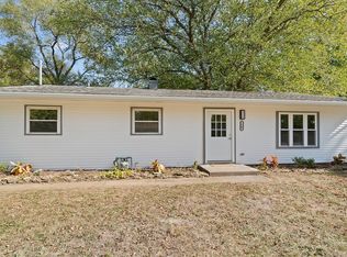 7905 Randy Rd, Machesney Park, IL 61115