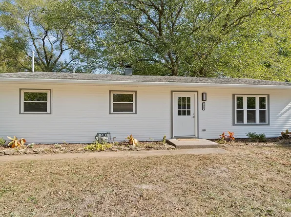 7905 Randy Rd, Machesney Park, IL 61115