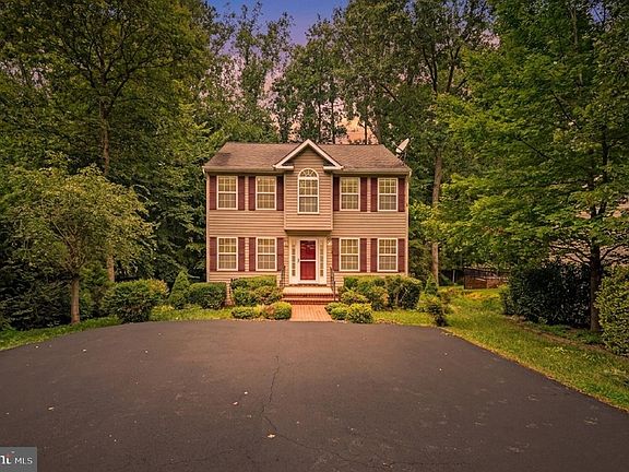 2nd image of 763 Canterbury Dr
