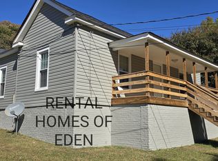 937 Harris St, Eden, NC 27288