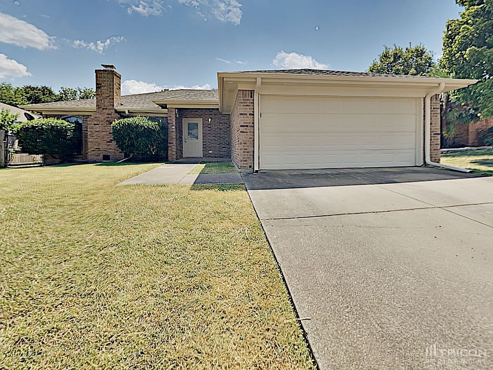1st image of 6044 Hilltop Dr