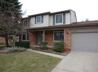 5171 Renshaw Dr, Vassar, MI 48085