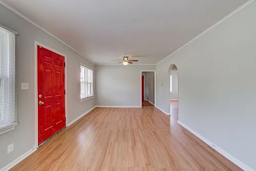 1020 E Apache St Photo 1