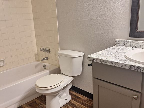 3rd image of 1805-1813 Y St S #17
