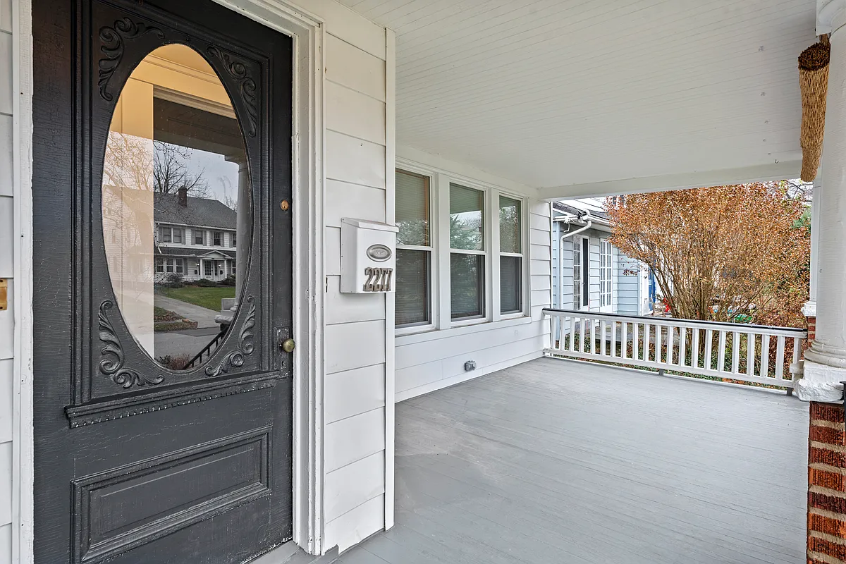 Building Photo - 2277 S Overlook Rd
