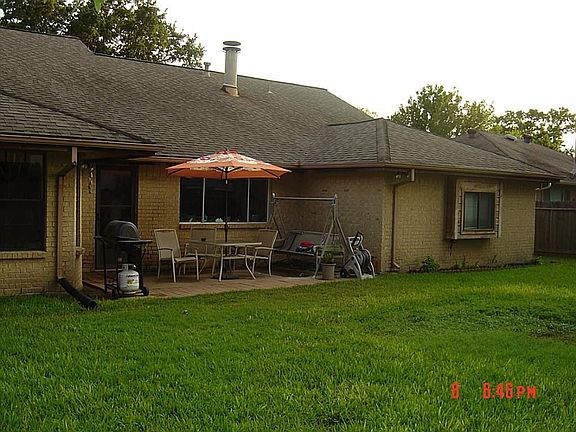 4th image of 2423 Woodwind Dr