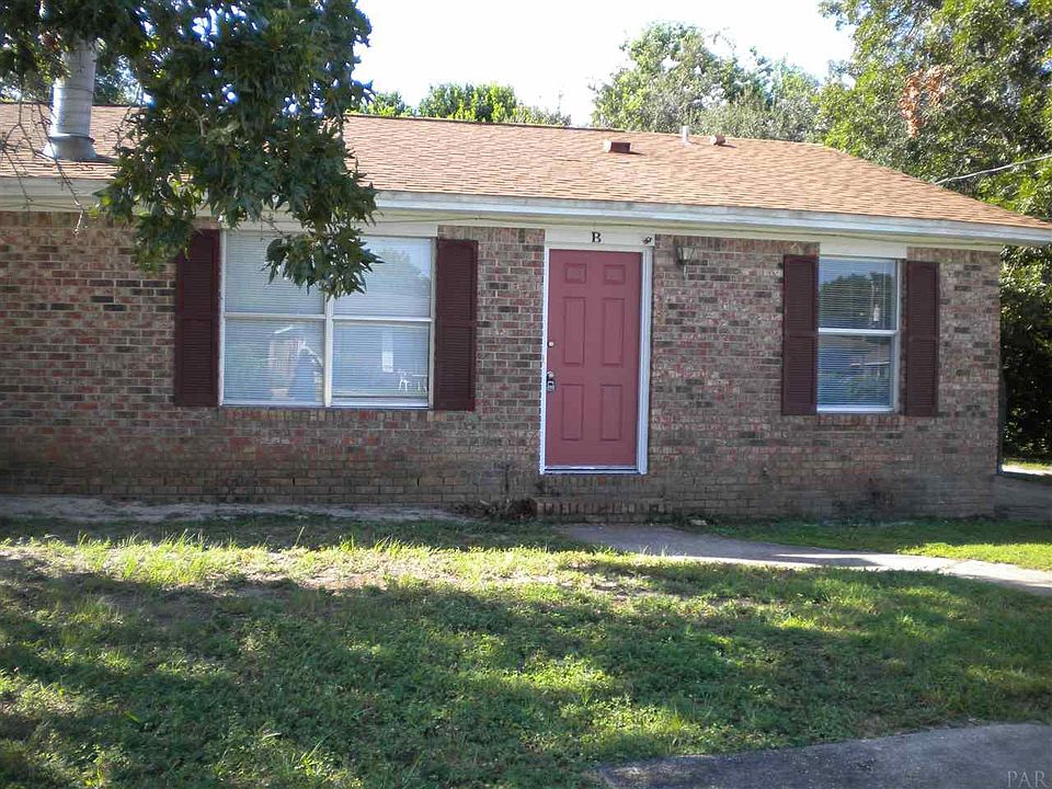 1st image of 3407 Green Briar Cir #B