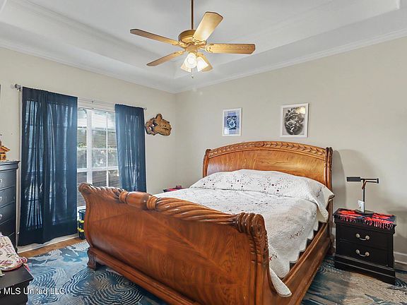 4th image of 13322 Roxbury Pl
