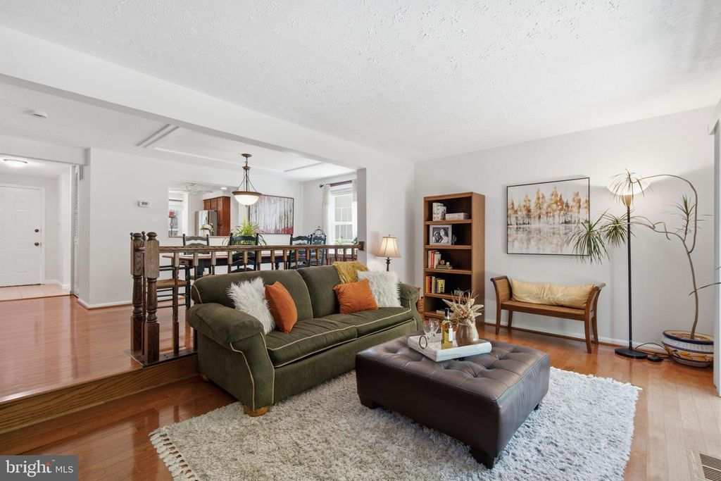 10893 Olde Woods Way, Columbia, MD - More