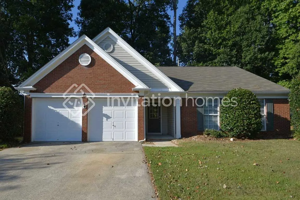 129 Park Forest Dr NW Kennesaw, GA 30144 — Photo 1