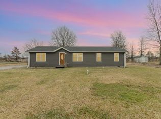10557 State Route 28, Blanchester, OH 45107