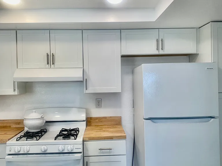 44200 Kingtree Ave #27 — Photo 9