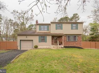 921 Pinewood Ln, Atco, NJ 08004