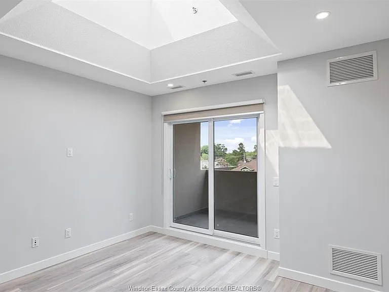 1500 Ouellette Ave #403 — Photo 23