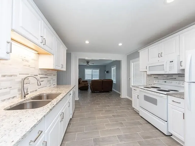 767 Belmont St — Photo 13