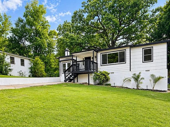 3rd image of 532 Rollingwood Rd