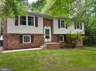 37162 Tanyard Dr, Mechanicsville, MD 20659