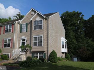 326 N Barrington Ct, Newark, DE 19702