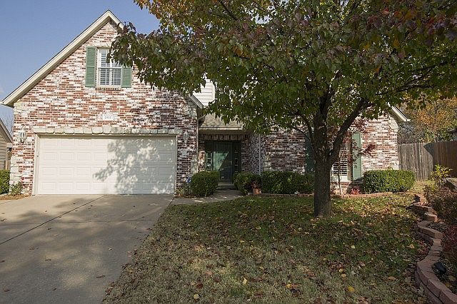 Wonderful cottage-style home in Litchfield.  Well-located at 82nd and Delaware in Jenks schools.  