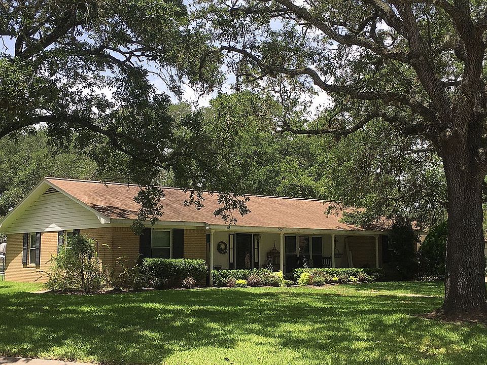 1st image of 503 Ash Dr