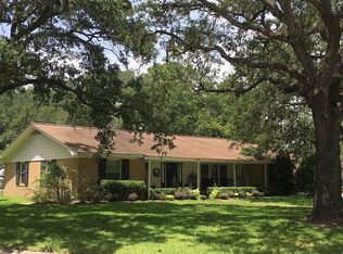 503 Ash Dr, Ganado, TX 77962