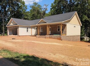 1895 Knolls Dr, Newton, NC 28658