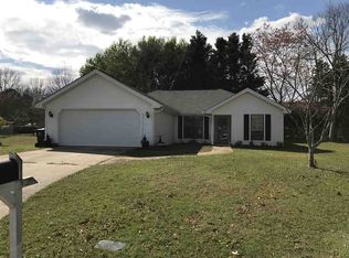 105 Tiffany Pl, Warner Robins, GA 31093