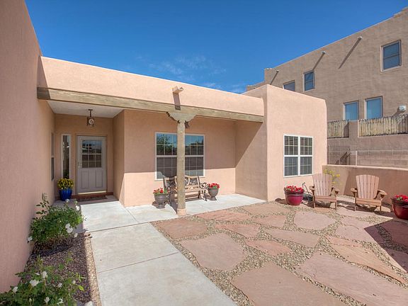 2005 Contreras Rd NE-5