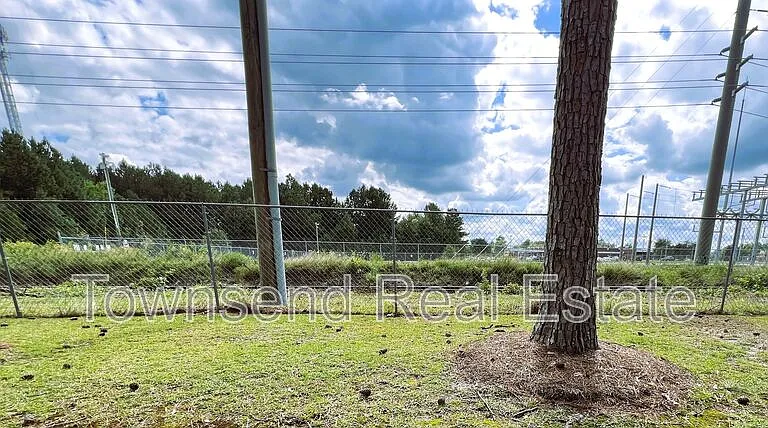 420 Mangum Ct — Photo 14