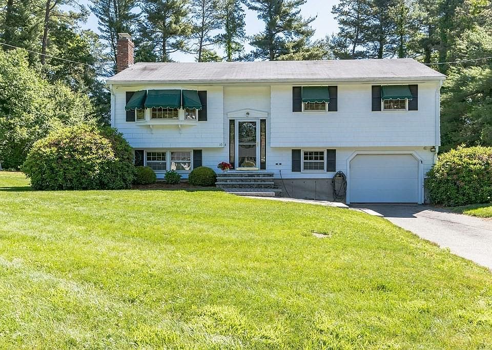 1st image of 10 Carmel Dr