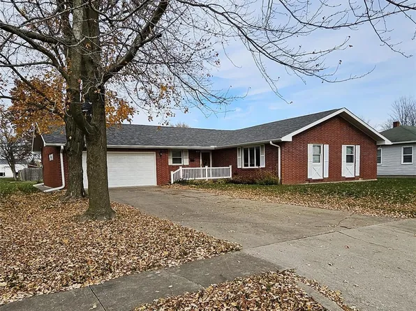 204 E Walnut St, Shelbina, MO 63468