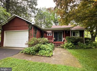 1541 Torbert Ln, Jersey Shore, PA 17740