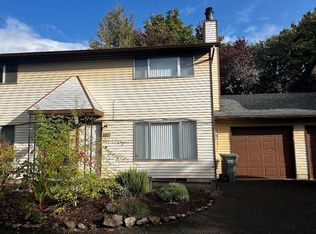 #147 Springcreek Trail Apartments, Portland, OR 97266
