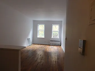 Rented by Sean Mashihi, LREB