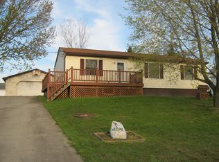 1460 Stroup Rd, Atwater, OH 44201