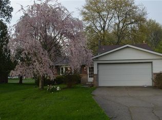 5315 Barton Rd, North Ridgeville, OH 44039