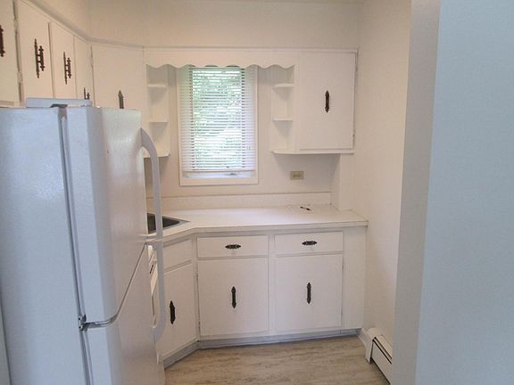5th image of 205 W Todd Ave #102