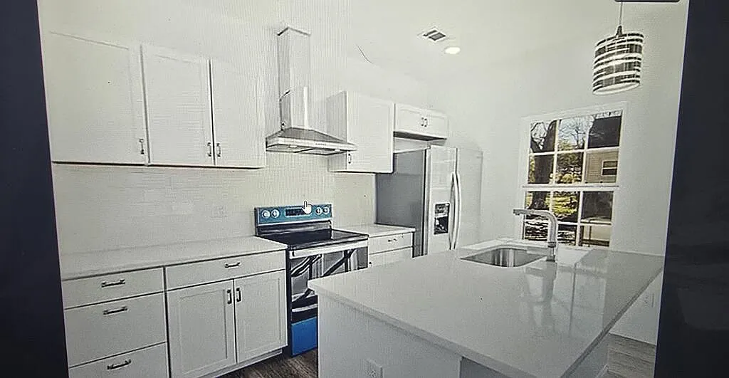 2 bed, 1.5 bath, 1200 sqft, $1,399 — Photo 4