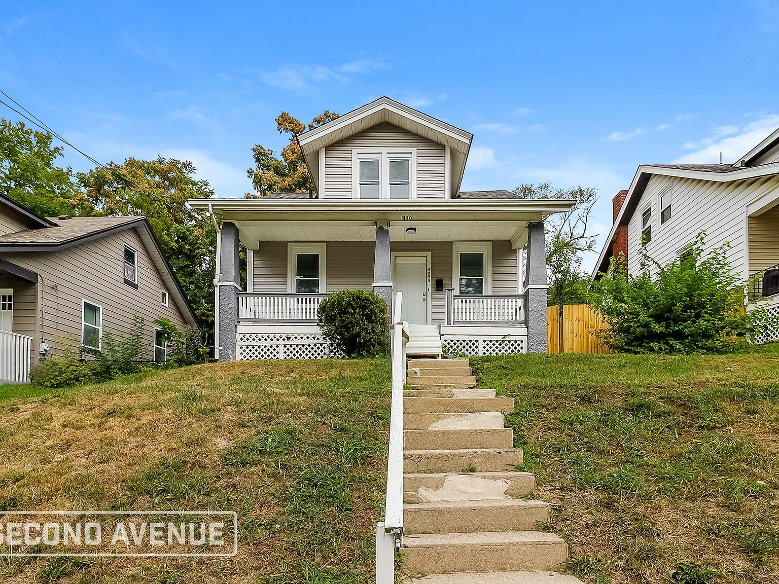 3 bed, 1.5 bath, 1336 sqft, $1,350 — Photo 1