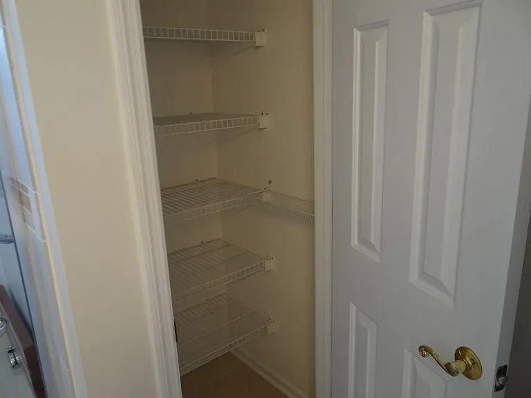 2528 Oriole Dr — Photo 14