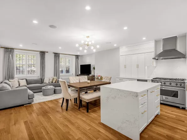 242 E 15th St APT 1, New York, NY 10003