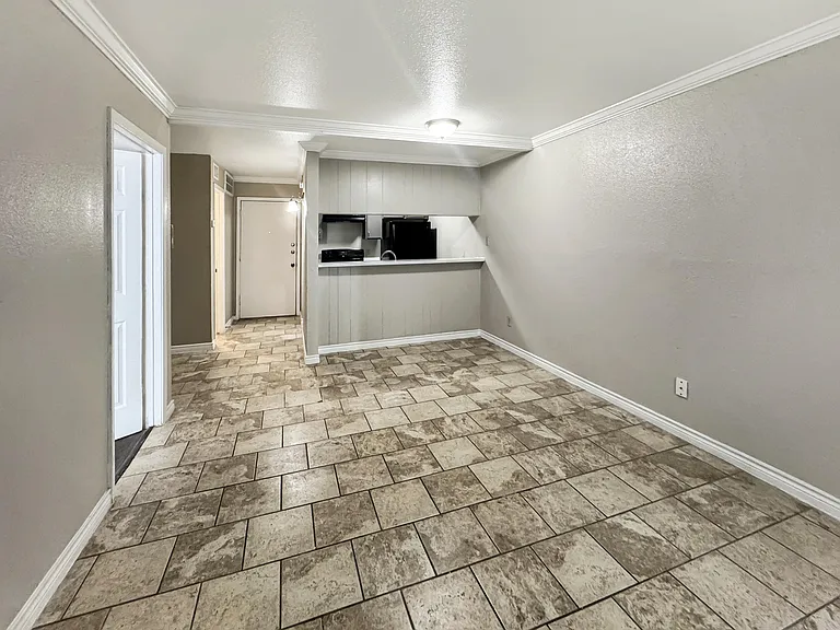 Sierra Ranch Apartments — Photo 12