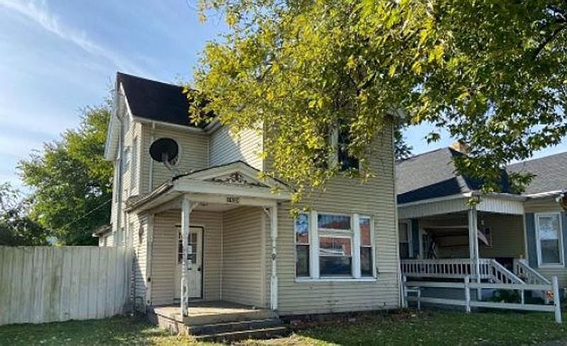1st image of 1528 7th St